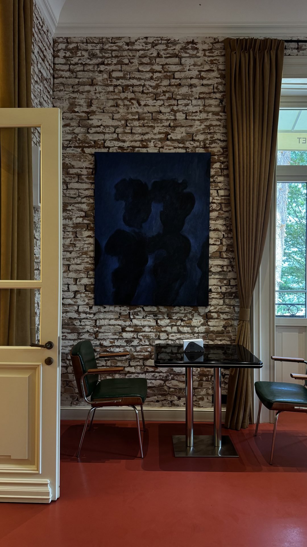 Cabinet Café & Restaurant image 7