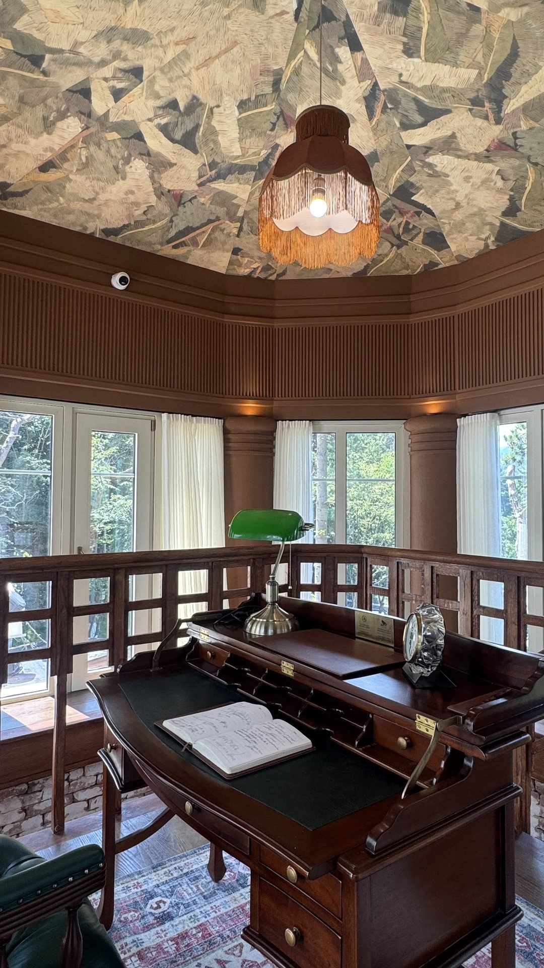 Cabinet Café & Restaurant image 18